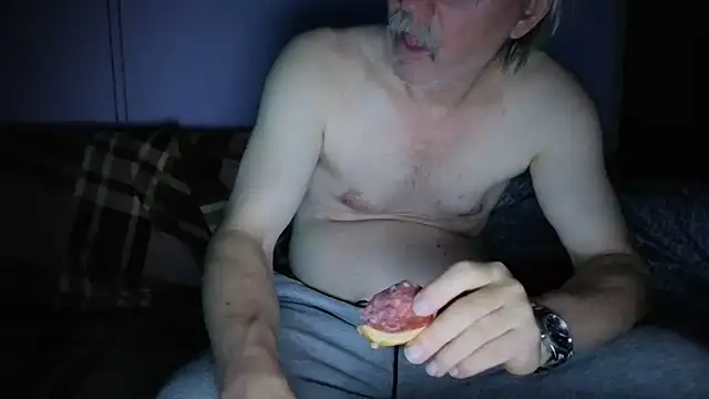 loverboyxxx69 online show from December 22, 8:50 pm