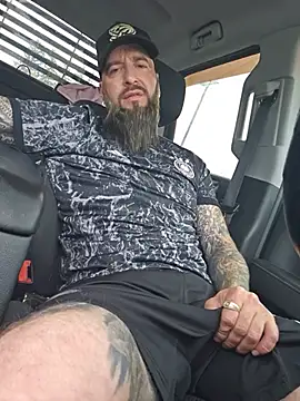 Beardedtattood online show from June 26, 11:58 am