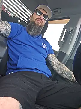 Beardedtattood online show from July 6, 12:02 pm