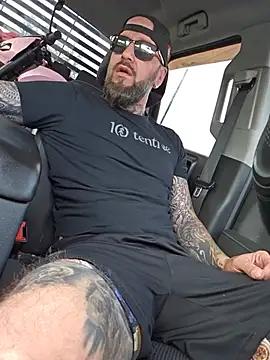Beardedtattood online show from July 25, 12:03 pm