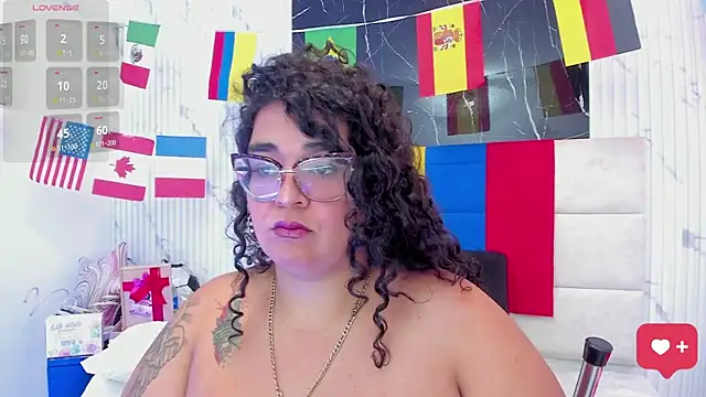 Reginavegaa online show from June 30, 11:44 am