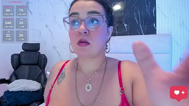 Reginavegaa online show from July 21, 11:34 am