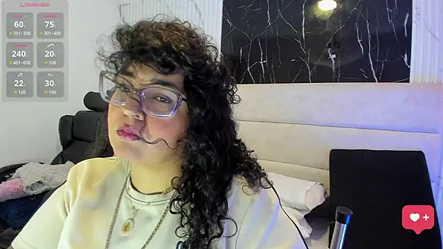 Reginavegaa online show from July 31, 11:31 am