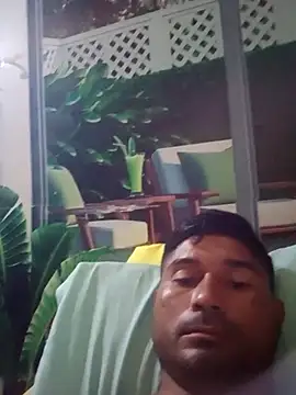 Snapshot of Diogo100 chatting on October 12, 9:25 pm Diogo100 online show from October 12, 9:25 pm