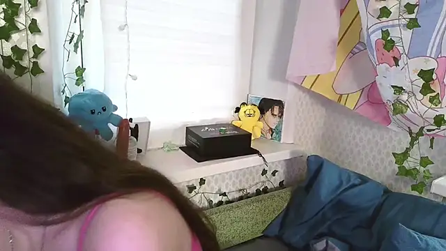 Mila starx online show from December 5, 7:05 am