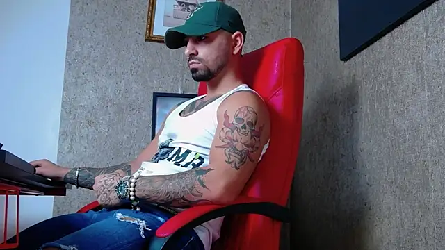 NigelBoydXXX online show from January 21, 2:37 pm