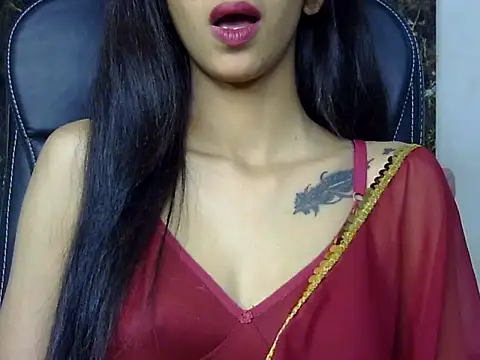 Snapshot of MAAYRA_09 chatting on March 4, 3:15 pm MAAYRA 09 online show from March 4, 3:15 pm