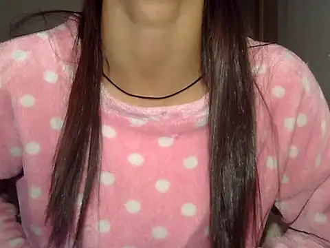 Snapshot of MAAYRA_09 chatting on December 14, 12:05 am MAAYRA 09 online show from December 14, 12:05 am