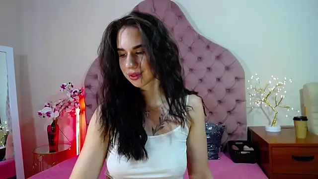 Snapshot of Erikka__ chatting on July 2, 7:03 am Erikka online show from July 2, 7:03 am