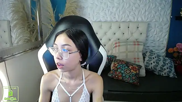 NathaliaSweet 11 online show from December 17, 2:23 pm