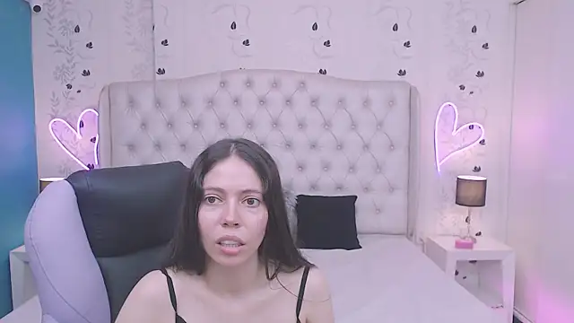 Snapshot of gabymendex chatting on December 6, 4:38 pm gabymendex online show from December 6, 4:38 pm