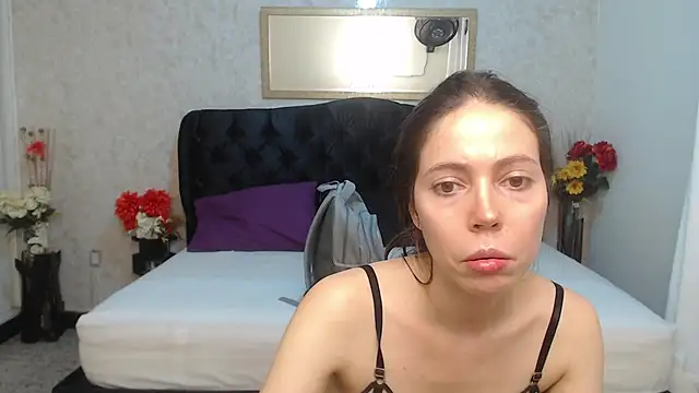 Snapshot of gabymendex chatting on March 6, 6:59 pm gabymendex online show from March 6, 6:59 pm