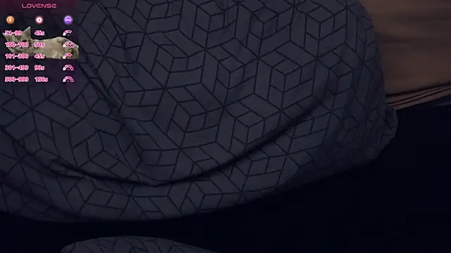 Snapshot of DarylGary chatting on January 19, 2:25 am DarylGary online show from January 19, 2:25 am