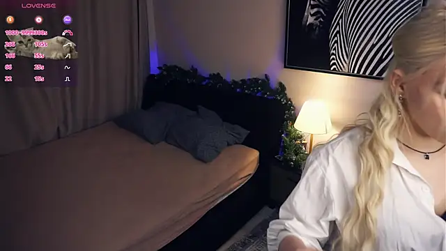 Snapshot of DarylGary chatting on January 23, 7:51 pm DarylGary online show from January 23, 7:51 pm