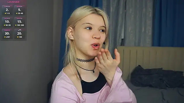 Snapshot of DarylGary chatting on October 4, 4:38 pm DarylGary online show from October 4, 4:38 pm