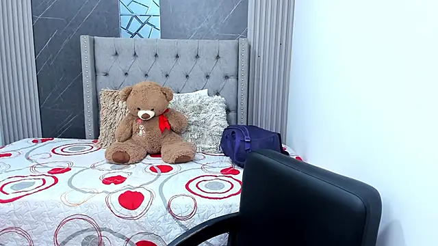 Snapshot of Susieeve chatting on September 20, 8:32 pm Susieeve online show from September 20, 8:32 pm