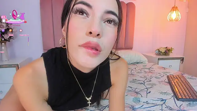 Snapshot of Kim_miller4 chatting on February 24, 7:45 pm Kim miller4 online show from February 24, 7:45 pm