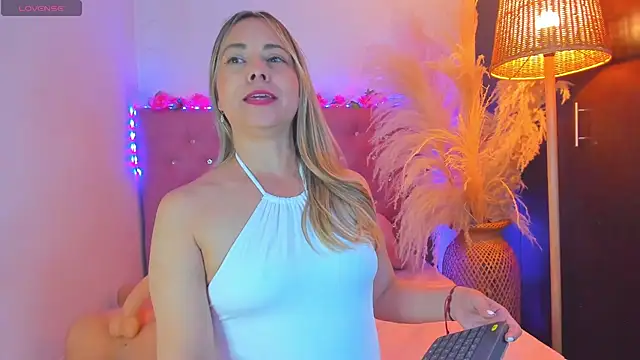  sexybunny  online show from July 22, 5:10 am