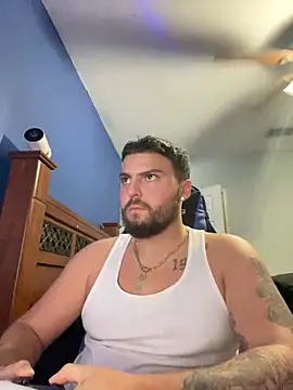 Snapshot of MasterKvn chatting on January 4, 5:48 am MasterKvn online show from January 4, 5:48 am