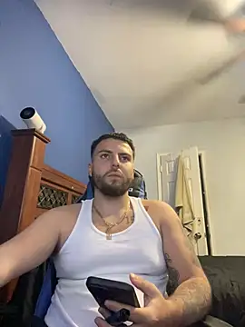 Snapshot of MasterKvn chatting on January 17, 8:24 am MasterKvn online show from January 17, 8:24 am