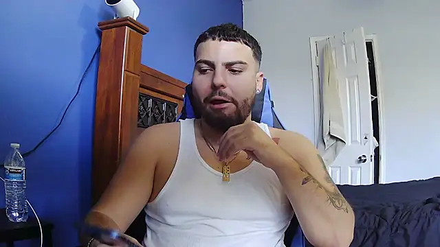 Snapshot of MasterKvn chatting on January 31, 5:53 pm MasterKvn online show from January 31, 5:53 pm