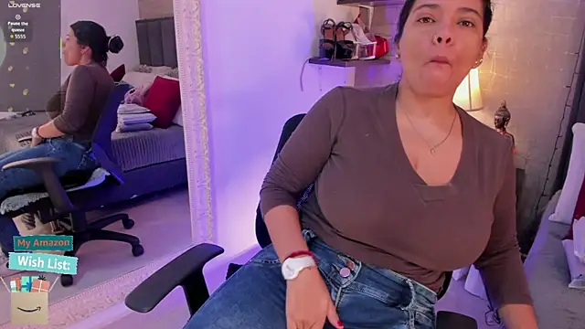 Snapshot of Mariana_c1 chatting on January 13, 2:11 pm Mariana c1 online show from January 13, 2:11 pm