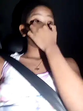 Snapshot of Luciia_cute chatting on January 8, 1:11 am Luciia cute online show from January 8, 1:11 am