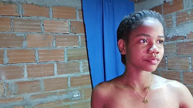 Snapshot of Luciia_cute chatting on November 27, 8:55 pm Luciia cute online show from November 27, 8:55 pm