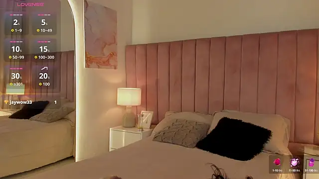 Snapshot of SweetGirl______ chatting on September 10, 9:42 am SweetGirl online show from September 10, 9:42 am