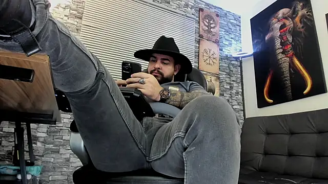 Ethan Castellano online show from June 22, 10:18 pm