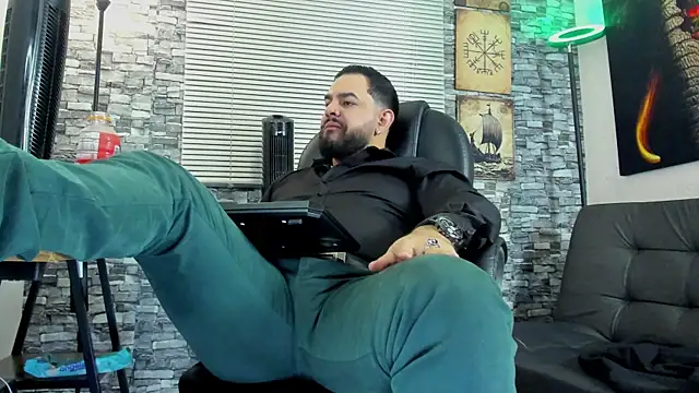 Ethan Castellano online show from June 26, 10:25 pm