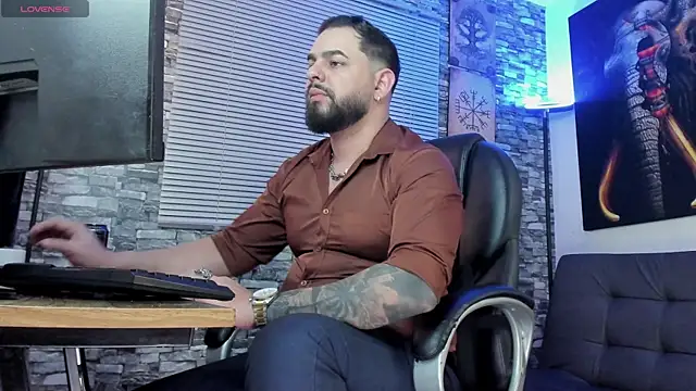 Ethan Castellano online show from July 24, 10:52 pm