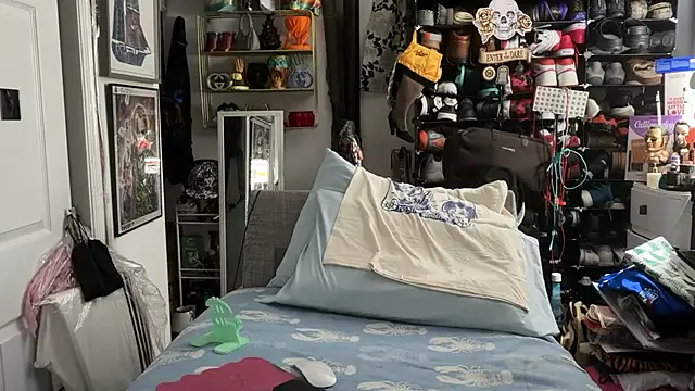 joeytatts66 online show from February 20, 3:25 am