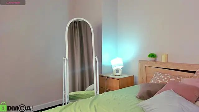 Cherry Price online show from February 1, 11:36 pm