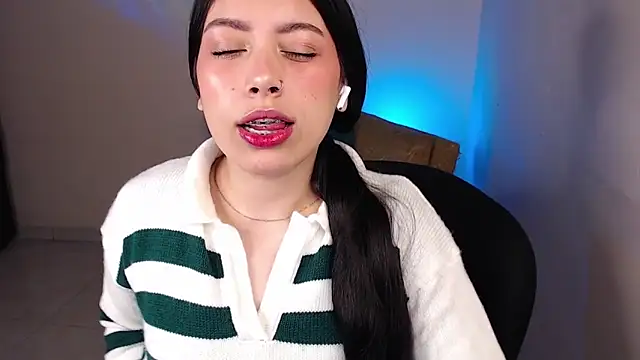 iam emy online show from June 19, 9:29 pm