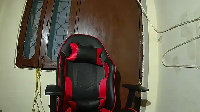 callmeshreya online show from February 11, 7:35 am