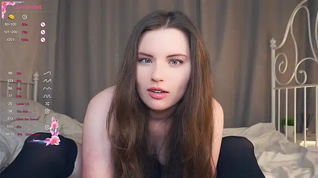 Snapshot of LoraDevon chatting on February 4, 1:34 am LoraDevon online show from February 4, 1:34 am