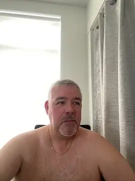 Snapshot of aarosteev2 chatting on January 17, 6:02 pm aarosteev2 online show from January 17, 6:02 pm