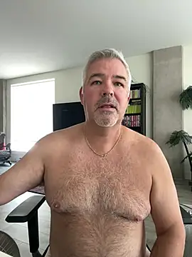 Snapshot of aarosteev2 chatting on March 13, 6:01 pm aarosteev2 online show from March 13, 6:01 pm