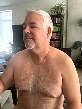 Snapshot of aarosteev2 chatting on September 17, 2:08 pm aarosteev2 online show from September 17, 2:08 pm