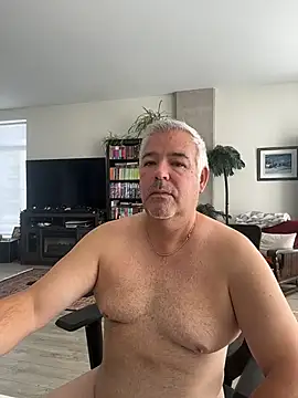 Snapshot of aarosteev2 chatting on October 7, 1:30 pm aarosteev2 online show from October 7, 1:30 pm