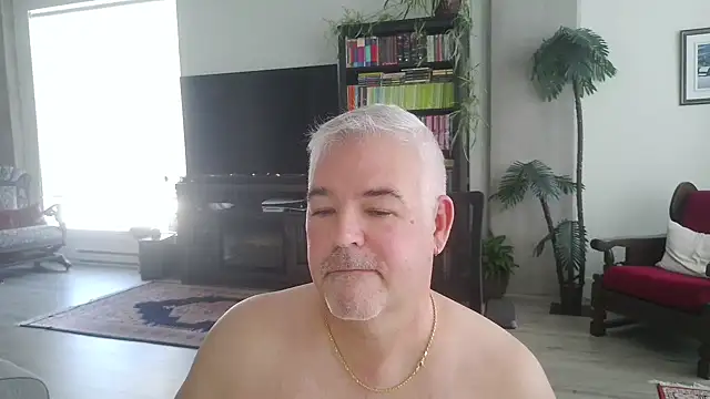 Snapshot of aarosteev2 chatting on October 20, 4:07 pm aarosteev2 online show from October 20, 4:07 pm