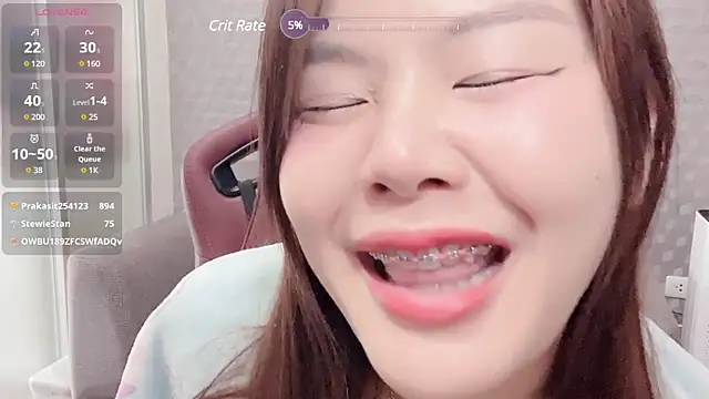 nenechuchu online show from February 14, 8:31 am