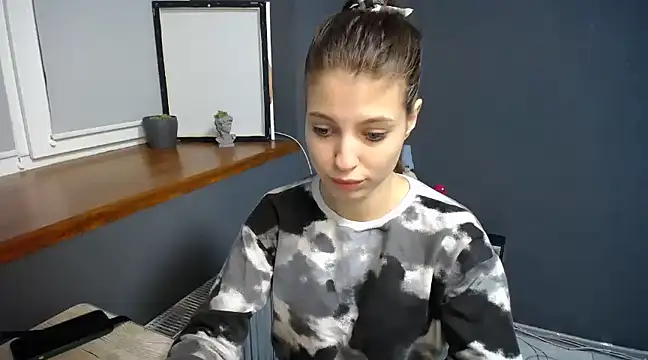 felicity gold online show from February 1, 7:36 am