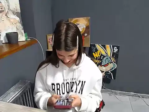 felicity gold online show from February 2, 9:19 am