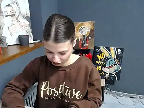 felicity gold online show from February 4, 7:25 am