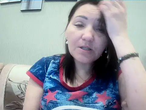 ClaireSunset online show from May 12, 5:32 pm