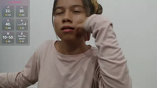 Snapshot of Naomi991 chatting on October 17, 10:01 pm Naomi991 online show from October 17, 10:01 pm