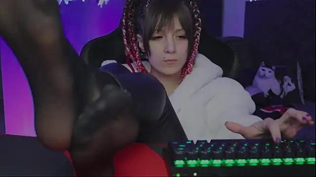 Snapshot of Kathleen_Meow chatting on January 6, 12:57 pm Kathleen Meow online show from January 6, 12:57 pm