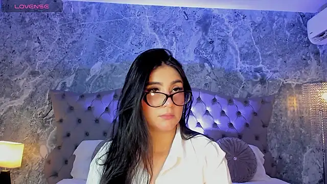 Belliinda 21 online show from July 28, 7:04 pm